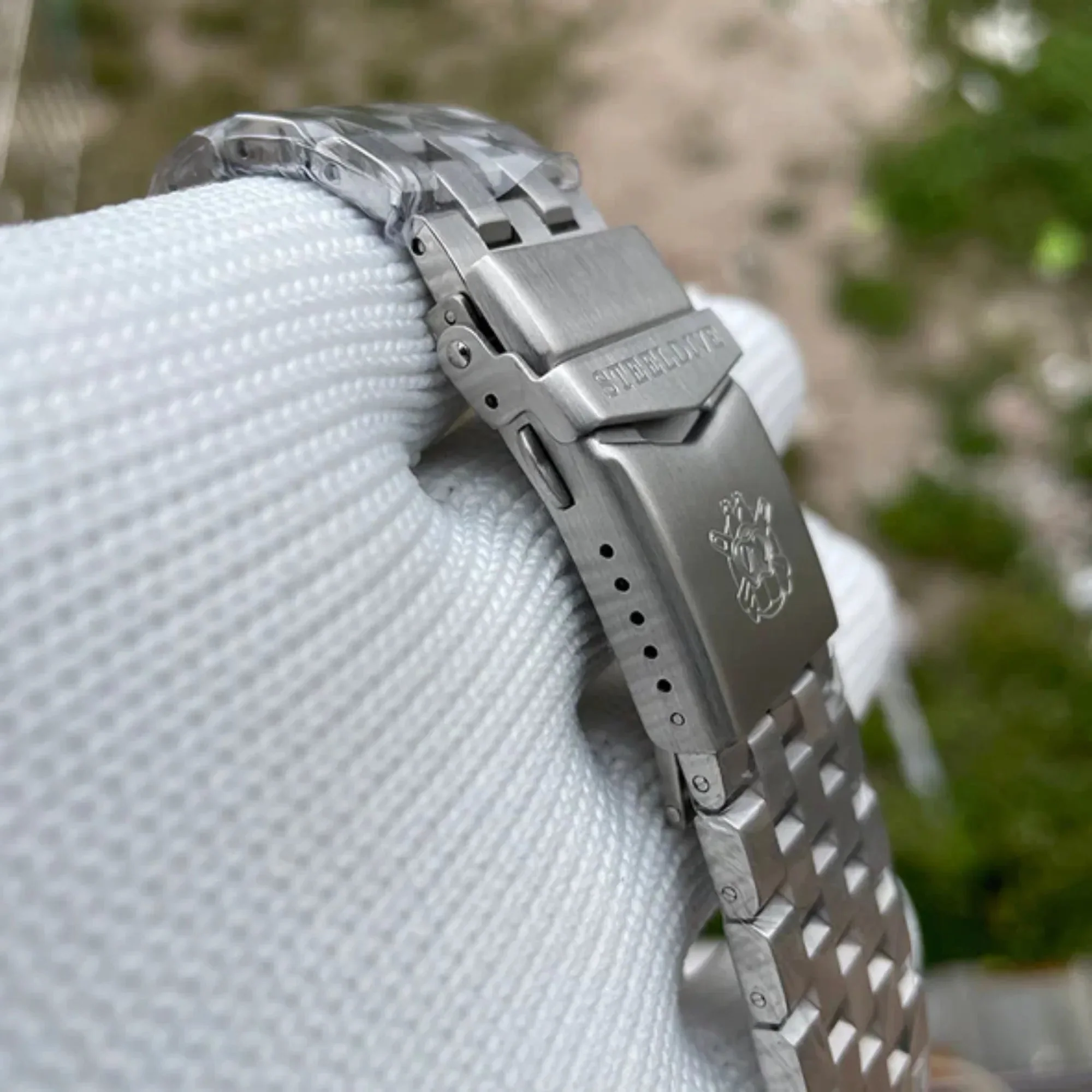 Thumbnail 9